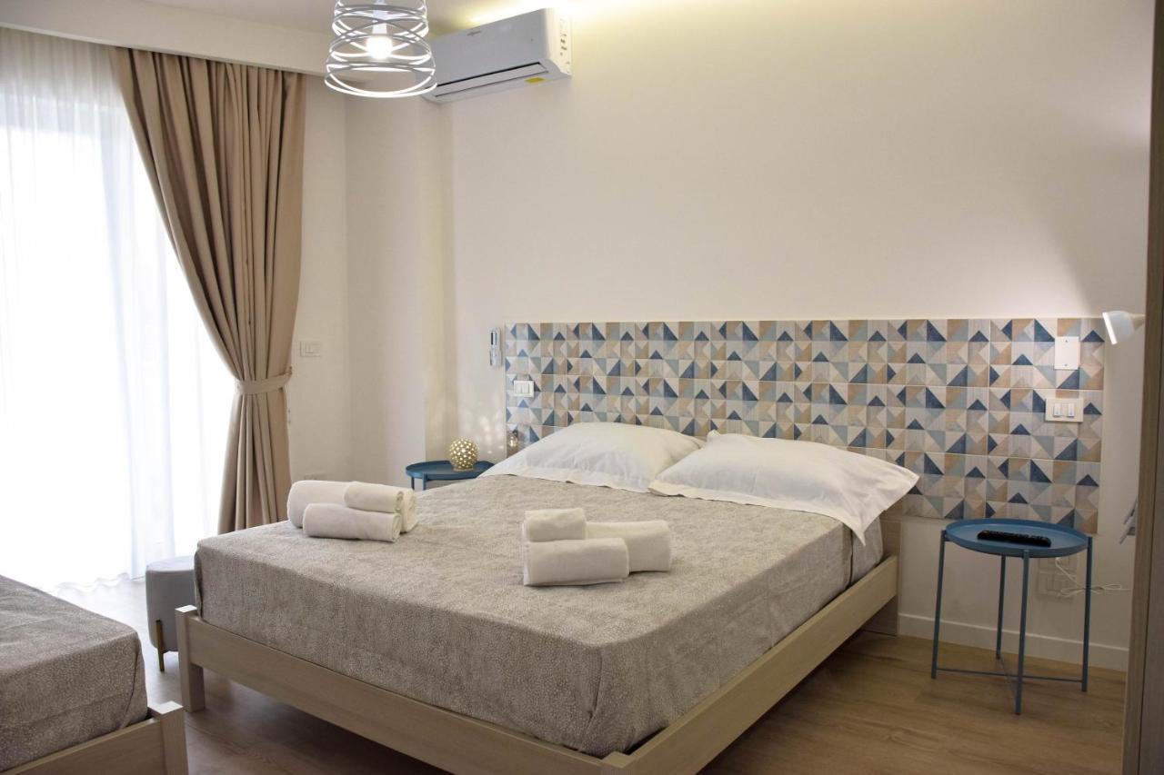 Accomodati B&B Маріна-ді-Джойоза-Йоніка Екстер'єр фото