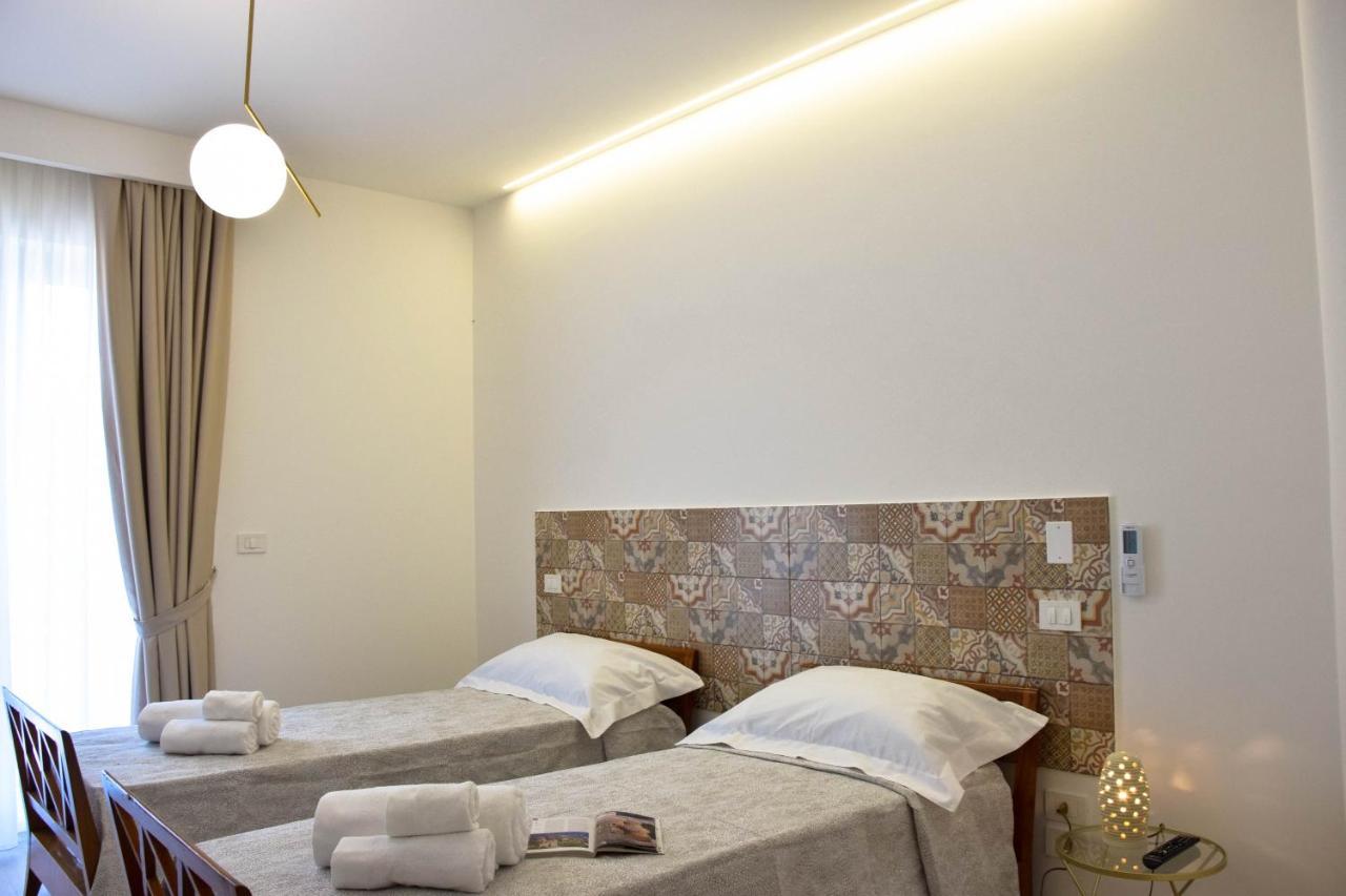 Accomodati B&B Маріна-ді-Джойоза-Йоніка Екстер'єр фото